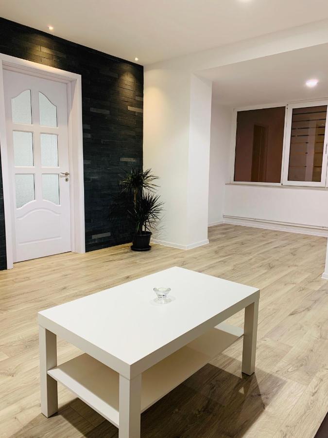 Apartment City Center Pitesti Exterior photo